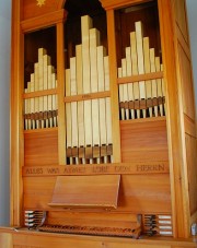 Vue de la Montre de l'orgue (tout en bois). Cliché personnel