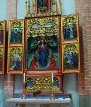 Vue rapprochée d'un autel du transept (dédié à Marie). Cliché personnel