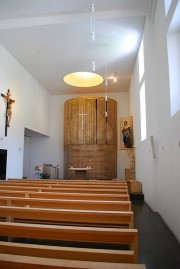 Nef de la chapelle de l'Hospice de Müstair (orgue Vier, 2006). Cliché personnel
