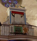 L'orgue italien à Aups, rideau levé. Crédit: http://www.orgues-cabourdin.fr/