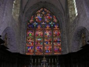 Autre vue du grand vitrail du choeur de l'église d'Arbois. Cliché personnel