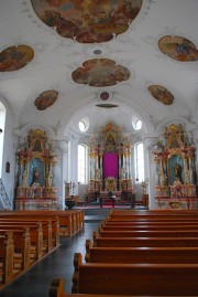 Nef de l'église paroissiale baroque. Cliché personnel