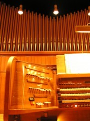 Salle de Musique, console et façade de l'orgue. Cliché personnel