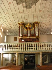 Intérieur de l'église de Frauenkappelen, en direction de l'orgue. Cliché personnel