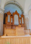L'orgue Kuhn remontant à 1882, placé dans le choeur. Cliché personnel