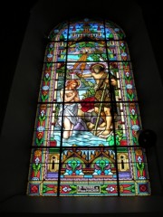 Autre vitrail superbe dans le choeur de l'église d'Estavayer-le-Gibloux. Cliché personnel