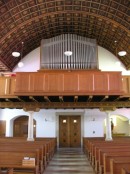Nef et orgue Goll de l'église des Genevez. Cliché personnel