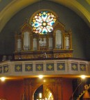 Vue de l'orgue Kuhn de l'église de Chamoson. Cliché personnel (juillet 2018)