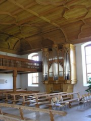 Intérieur du Temple avec l'orgue Füglister. Cliché personnel