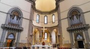 Une partie des orgues de la cathédrale, Florence: à gauche le GO, à droite la partie expressive. Il y a d'autres sections de l'orgue dans cette cathédrale. (photo de Fczarnowski, opera propria. Sur it.wikipedia.org)