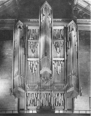 Ancien orgue Rieger de Bryn Mawr, enlevé en 2004. Crédit: www.uquebec.ca/