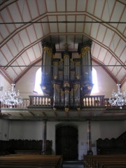 Vue de l'orgue Metzler depuis la nef. Cliché personnel