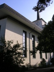Nouvelle église réformée de Lyss inaugurée en 1995. Cliché personnel (2006)