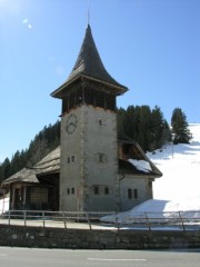 Petite église du Col des Mosses (village des Mosses). Cliché personnel (avril 2006)