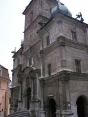 Façade de la Renaissance d'un des bâtiments proche de l'église franciscaine. Cliché personnel