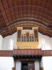 Intérieur du temple de Villamont. Les orgues Felsberg (1996). Cliché personnel