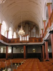 Autre vue intérieure en direction de l'orgue Mühleisen (1974). Cliché personnel