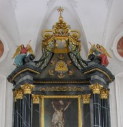 Détail du haut du maître-autel néo-baroque. Cliché personnel