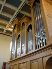 Autre vue de la façade de l'orgue en tribune. Cliché personnel
