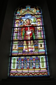 Autre vitrail du choeur de l'église de Vuippens. Cliché personnel