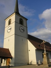 Eglise de La Roche (17ème s.). Cliché personnel (début nov. 2007)