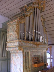 Vue de l'orgue en tribune à Guggisberg. Cliché personnel