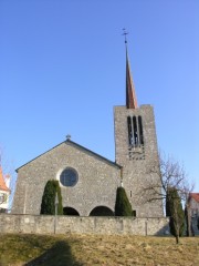 Vue de l'église de Mézières (canton de Fribourg, 1939). Cliché personnel (fév. 2008)