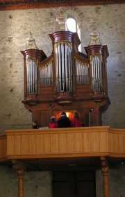 Autre vue de l'orgue (il y a du monde en tribune !). Cliché personnel