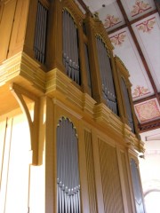 Vue de la façade de l'orgue en tribune. Cliché personnel
