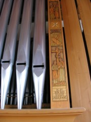 Détail de l'orgue avec éléments sculptés. Cliché personnel