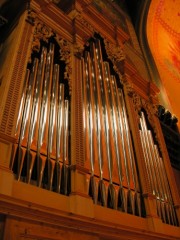 Vue de la Montre de l'orgue Marco Fratti, rutilante. Cliché personnel