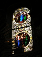 Second vitrail de la chapelle du Saint Sacrement. Cliché personnel
