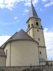 Vue de l'église de Hirsingue. Cliché personnel (juin 2008)